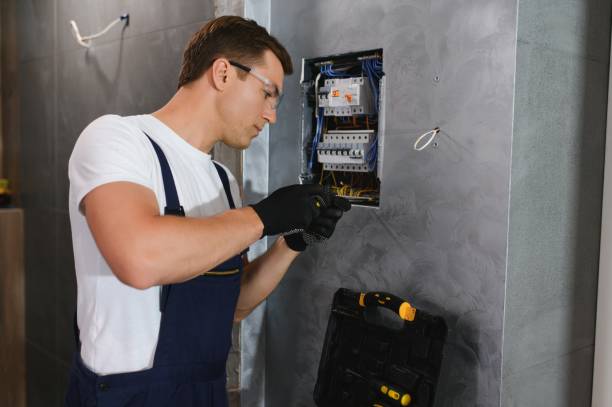 Best Circuit Breaker Repair  in Lakeland Highlands, FL